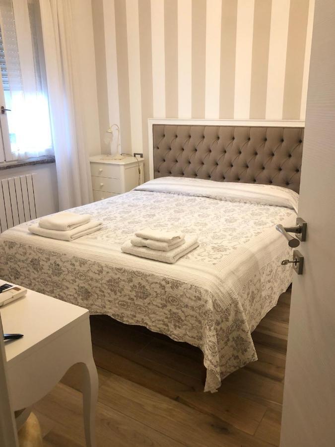 La Rosa Bianca Bed & Breakfast Rozzano Luaran gambar