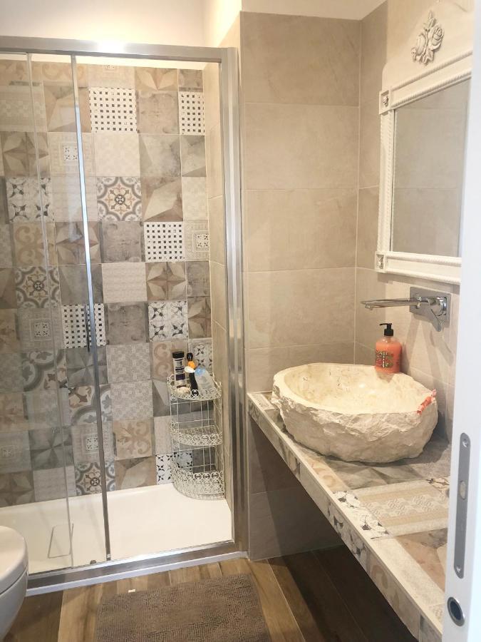 La Rosa Bianca Bed & Breakfast Rozzano Luaran gambar